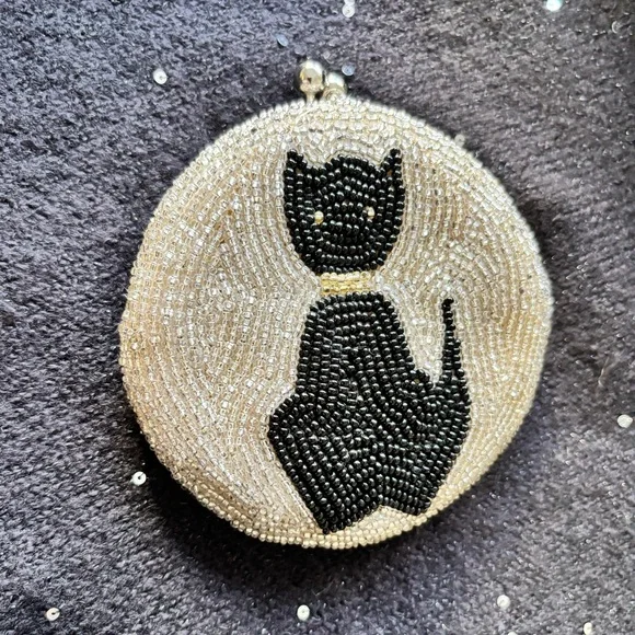 VINTAGE teeny BEADED BLACK CAT kisslock coin purse jewelry box BLACK & WHITE - Picture 1 of 5